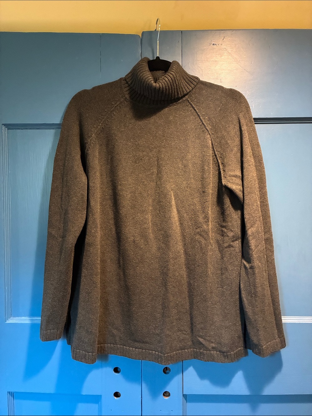 JEANNE PIERRE Dark Charcoal Turtleneck Sweater